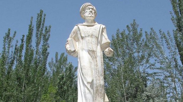 Xinjiang Authorities Remove Statue of Revered Uyghur Scholar Mahmut Kashgary