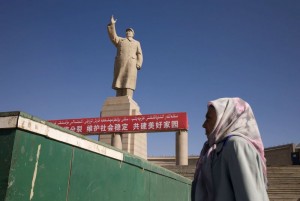 Mao statue Uighur